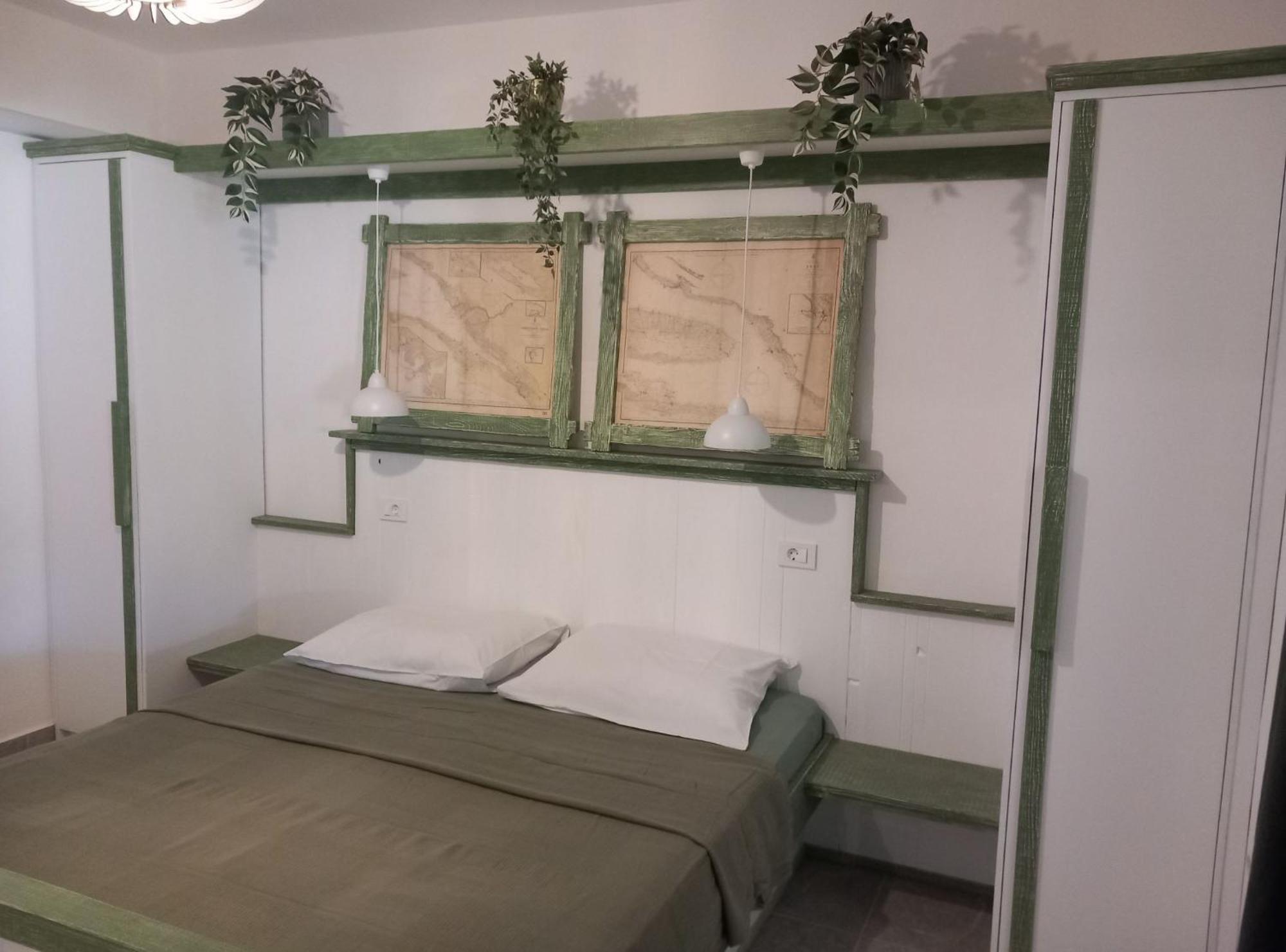 Guest House Green Corner Supetarska Draga Exterior photo